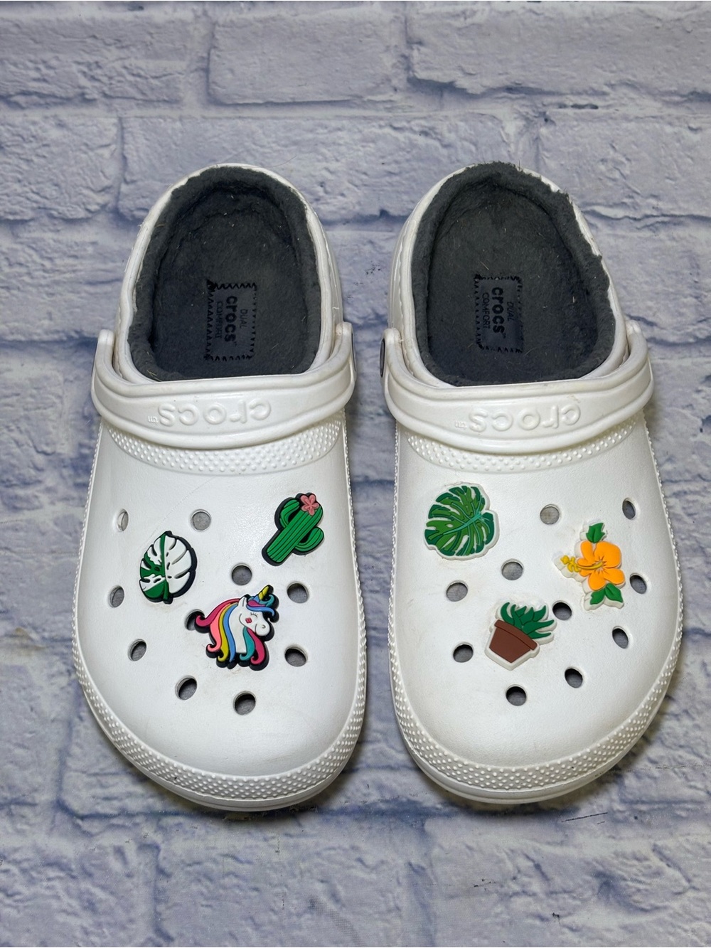 CROCS Classic Lined Clogs Shoes M 8 /W 10 White Fleece Slip On With Jibbitzs